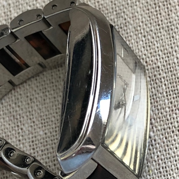 MICHAEL KORS acetate tortoiseshell rectangular watch - Picture 13 of 16